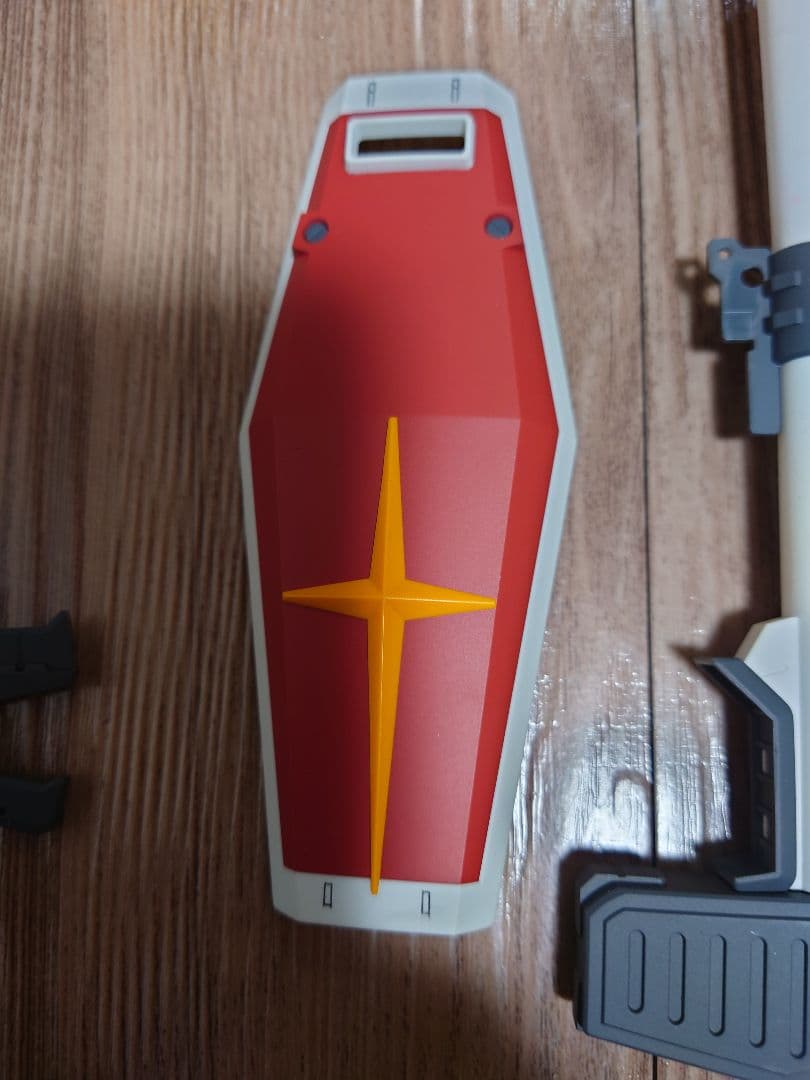 1/100機動戦士ガンダムプラモデル完成品