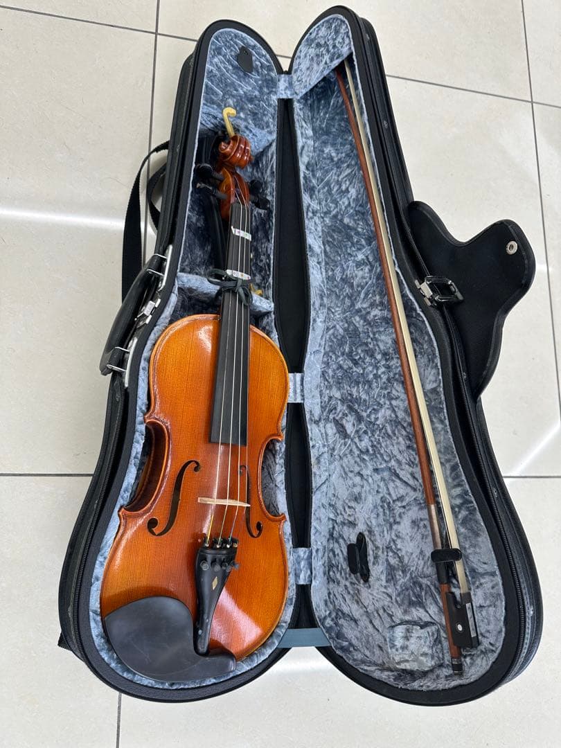 バイオリン 本体 ハードケース　付属品あり