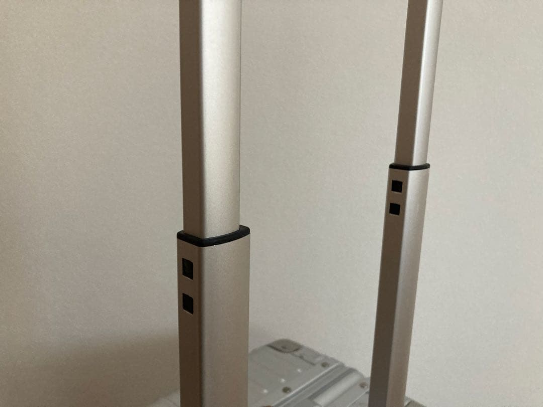 【美品】イノベーター 機内持ち込み対応　シルバー 36L