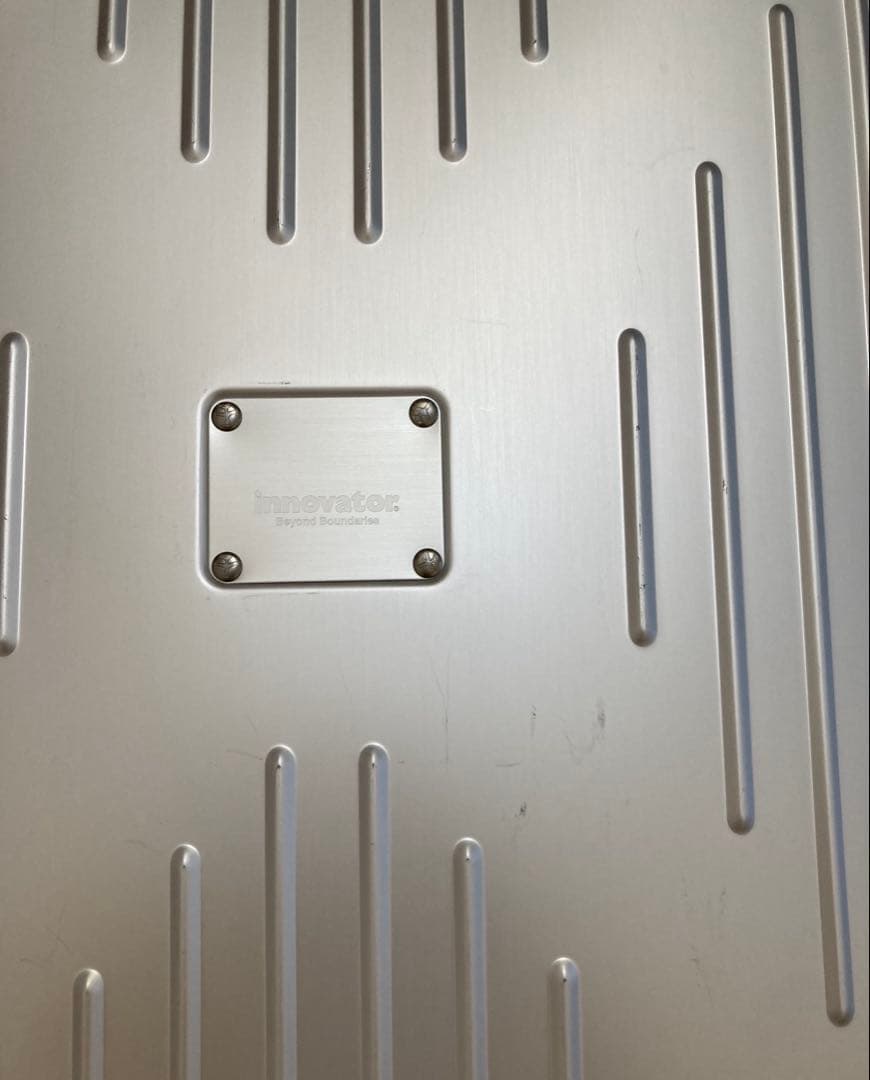 【美品】イノベーター 機内持ち込み対応　シルバー 36L