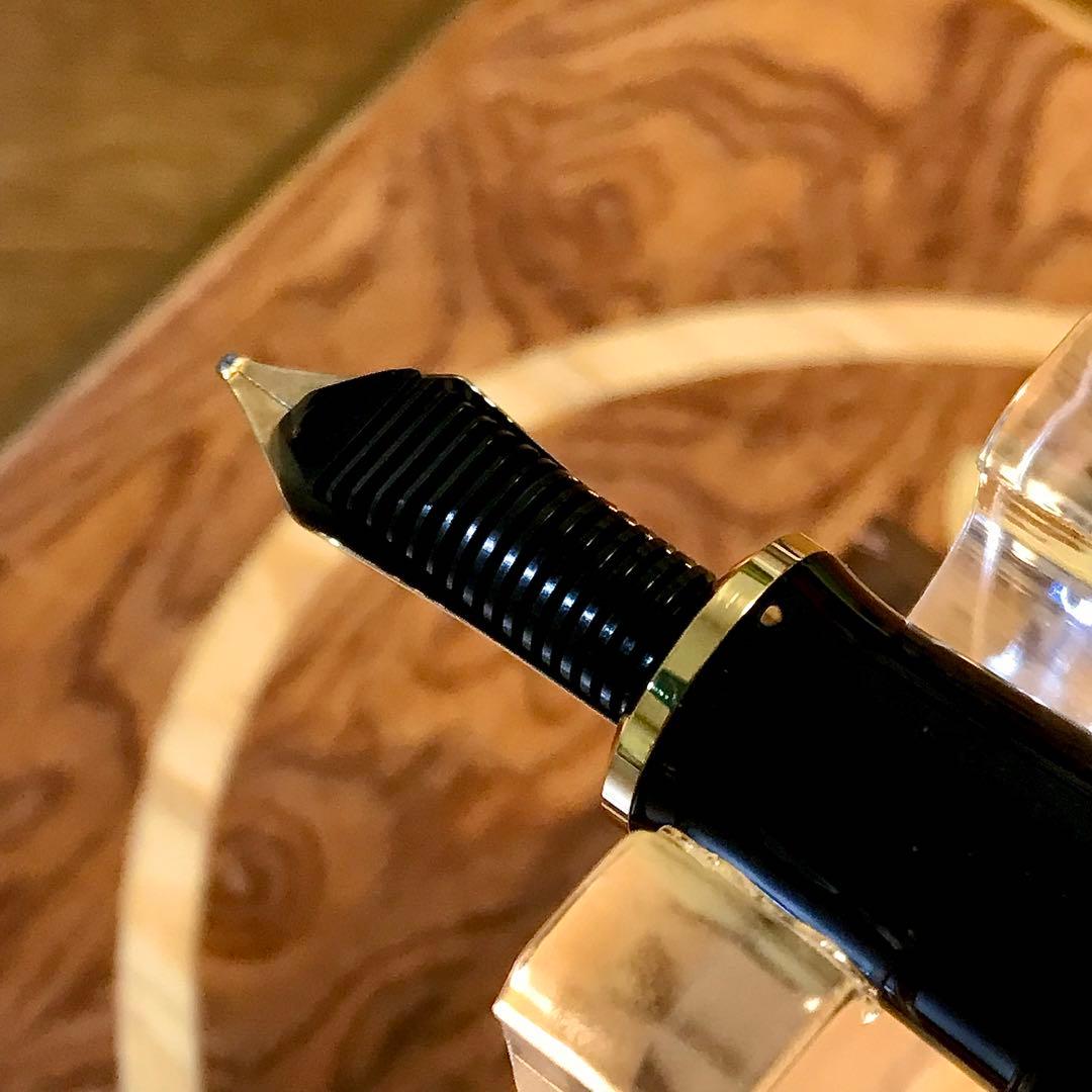 ☆超お勧め☆美しいペリカン万年筆M600ブルー縞（M)☆書き味抜群