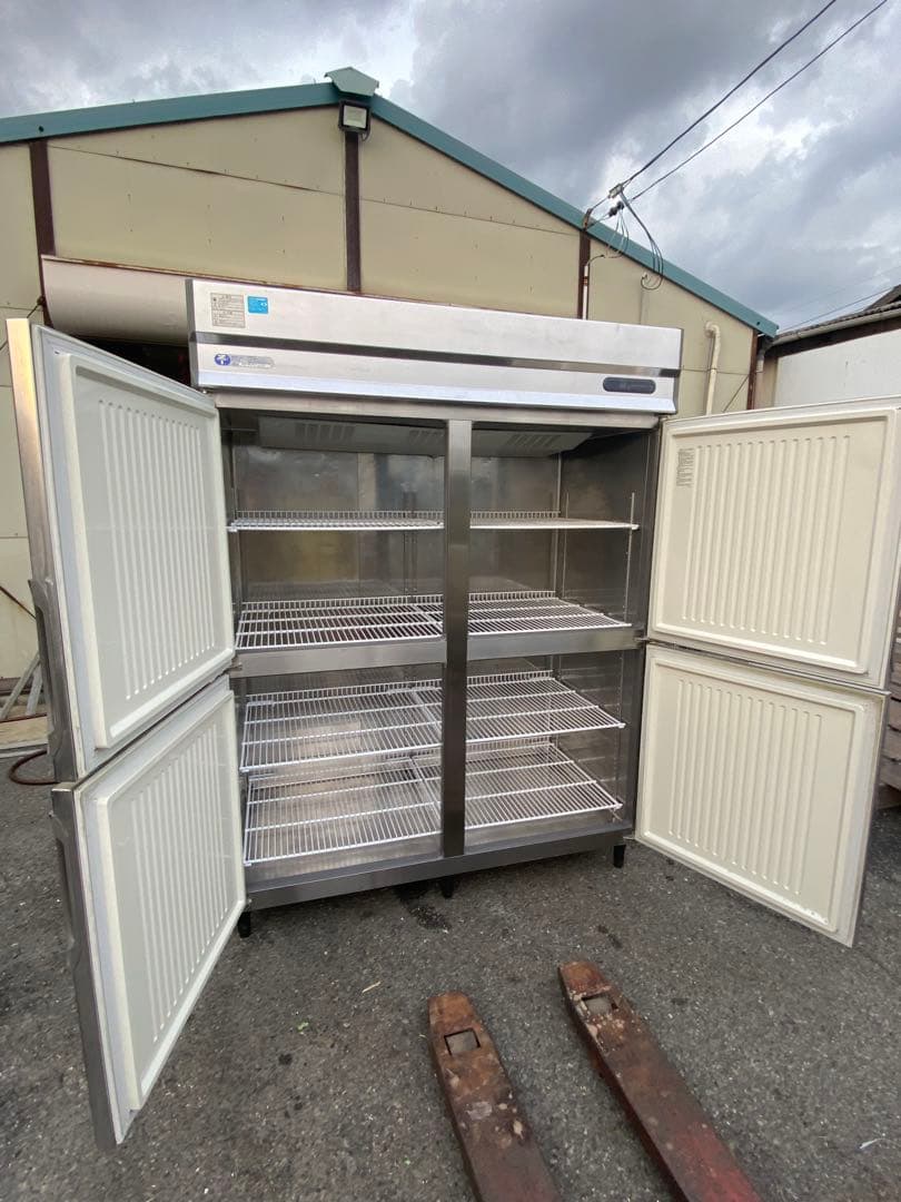 フクシマ 業務用縦型4ドア冷凍庫　URD54FMTA1 200V