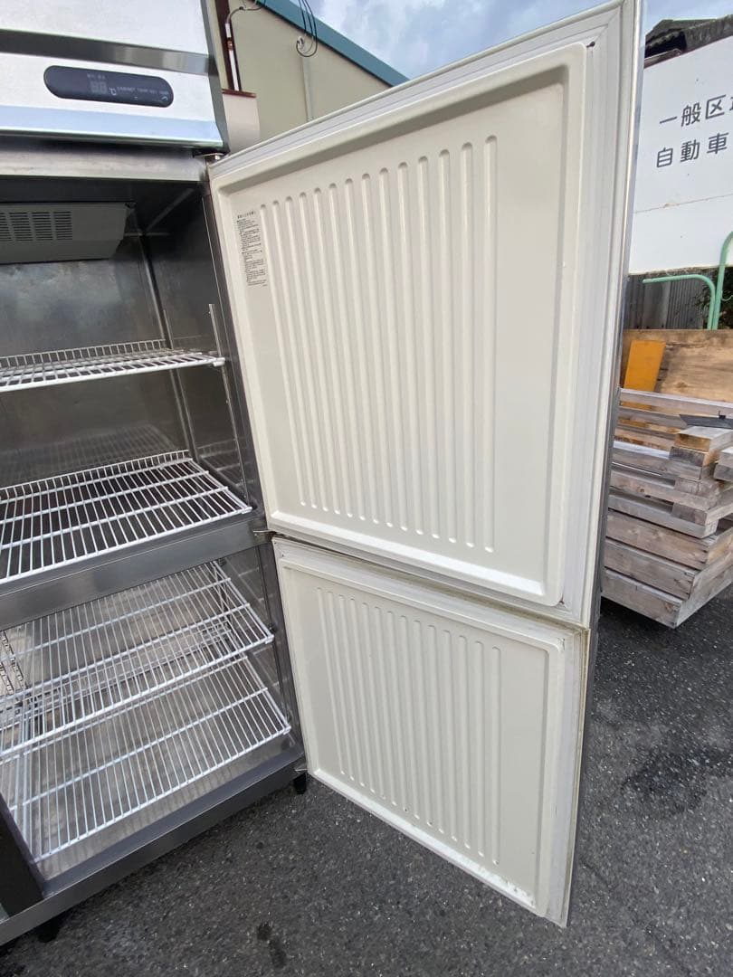 フクシマ 業務用縦型4ドア冷凍庫　URD54FMTA1 200V
