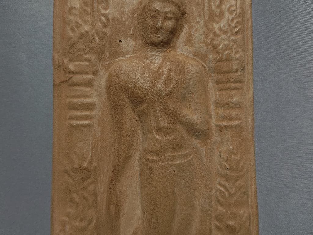 コレクター収集品　タイ クメール様式 大型 　磚仏 （D）