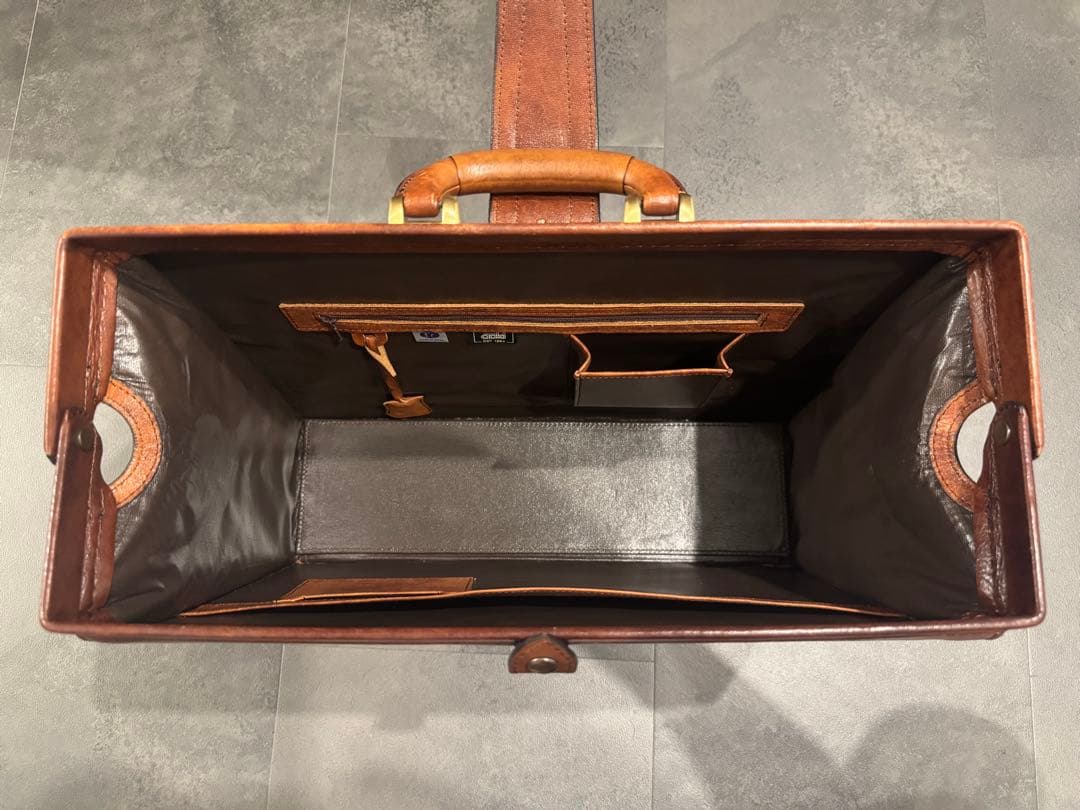 美品 青木鞄 Lugard G3 ダレスバッグ ビジネスバッグ 本革 ブラウン