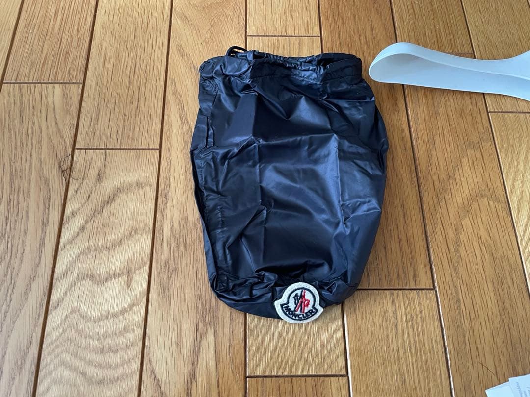 モンクレール　ダウンベスト