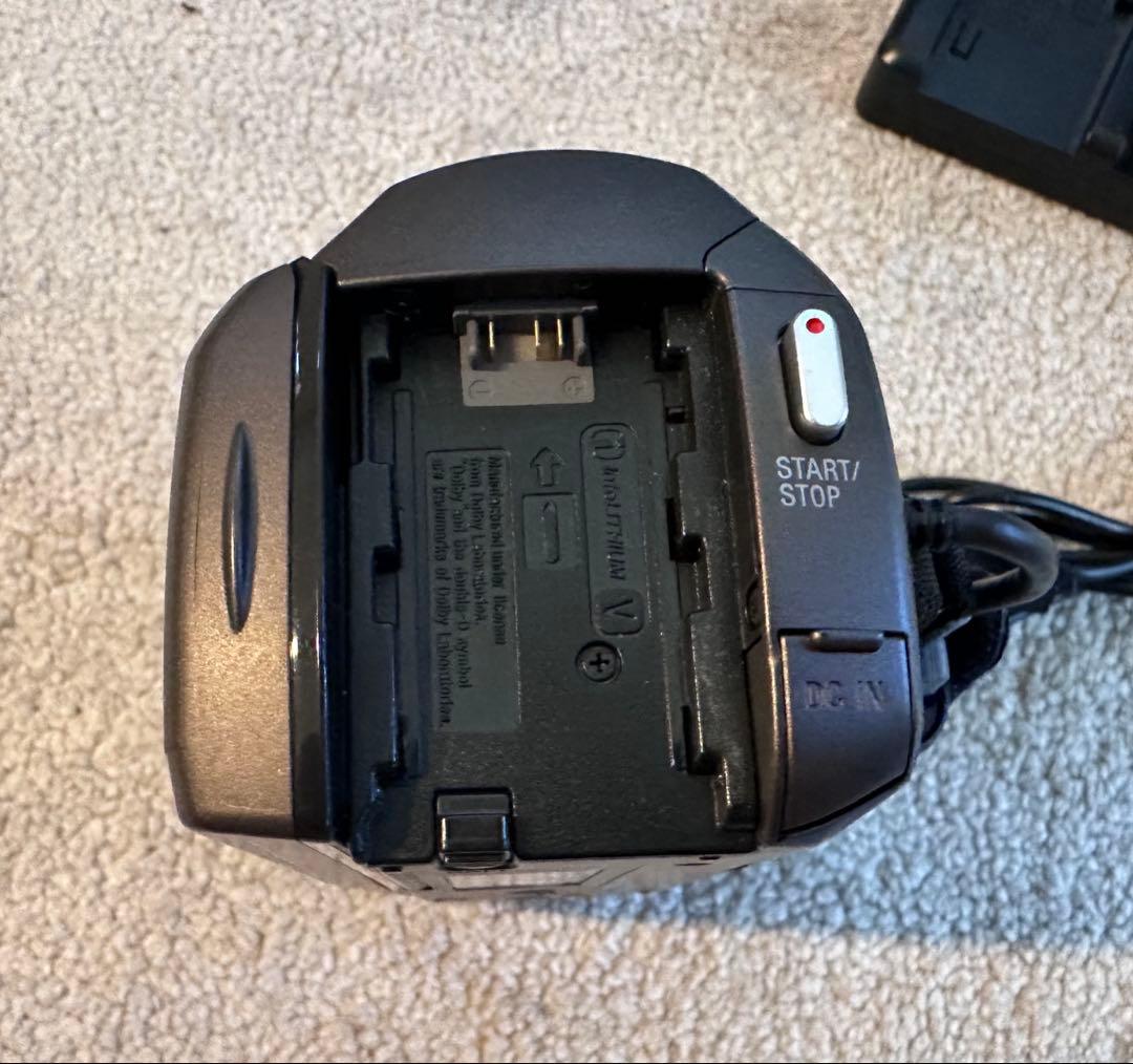 SONY ソニー　HDR-PJ680 ビデオカメラ ブラウン　プロジェクター機能