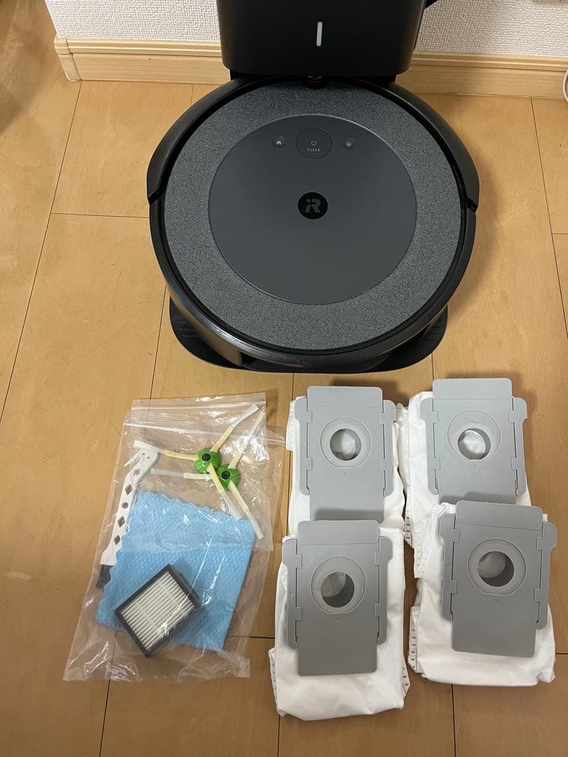 ルンバ i3+ (付属品込み)