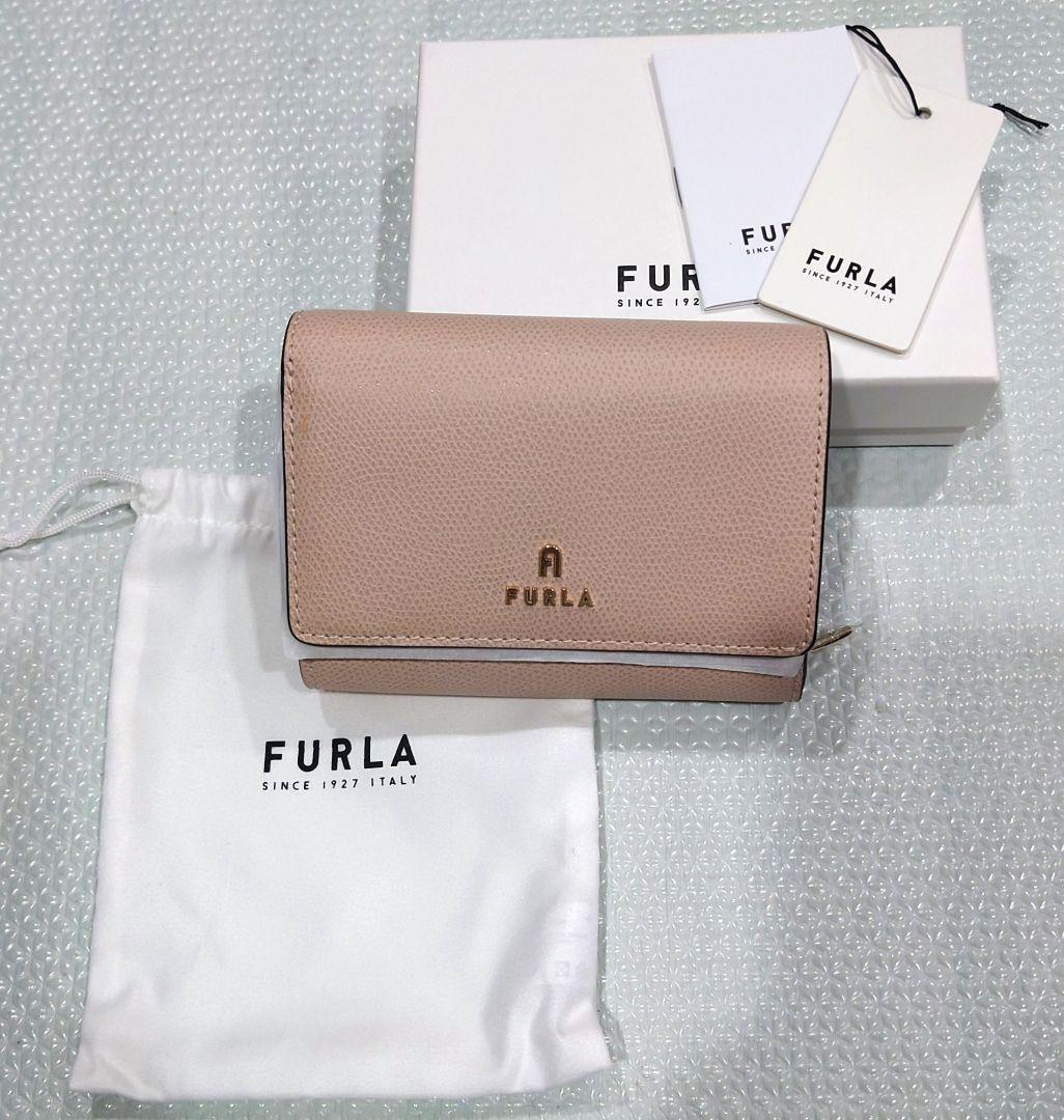 新品！フルラ FURLA カメリア Camelia コンパクト財布 M 財布