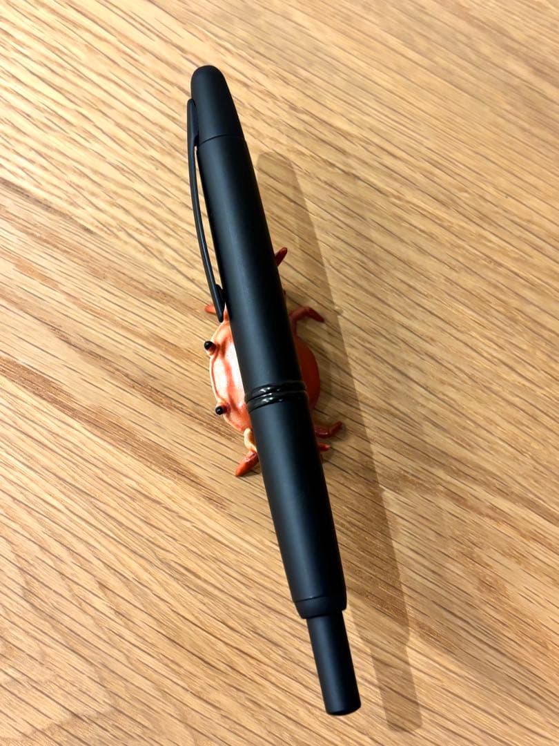 パイロット万年筆 キャップレス マットブラック 中字 M （細字 Fに換装可能）