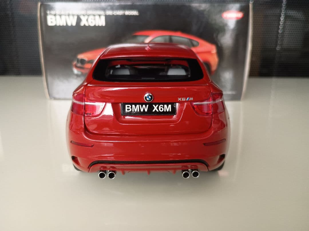 京商 kyosho BMW X6M E71M 2009 1/18