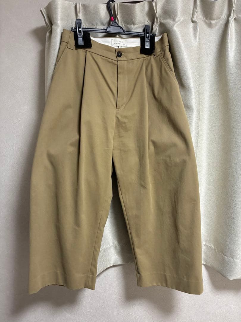 STUDIO NICHOLSON ベージュ チノパン M