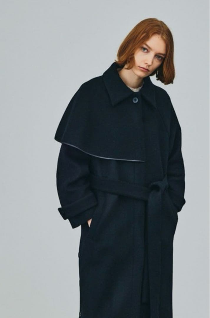【UNITED TOKYO】 ハーフケープステンコート