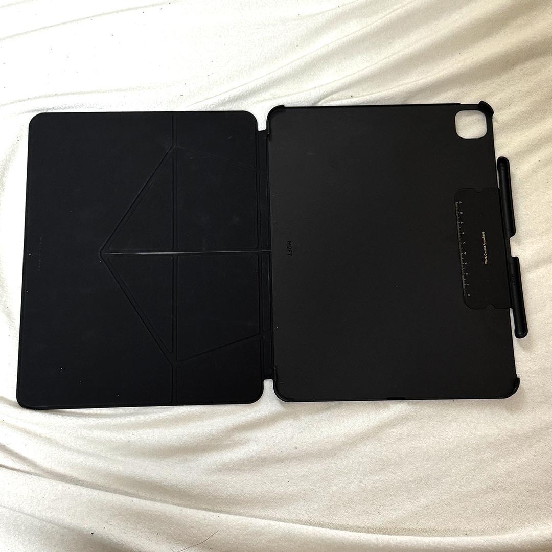 13インチiPad Pro(M4)Wi-Fi 256GB フィルム貼付 ケース付