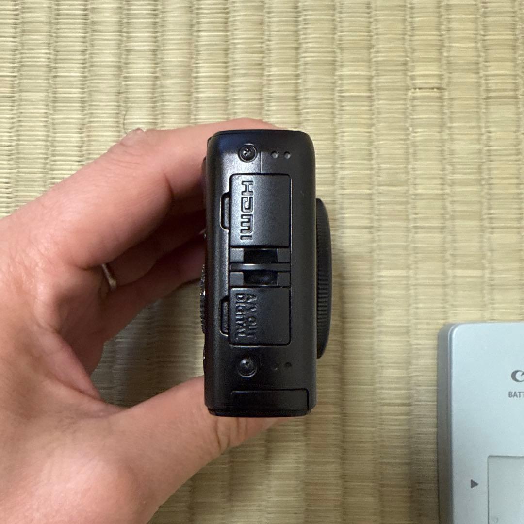 Canon S90 コンパクトデジタルカメラ 本体とバッテリーチャージャー