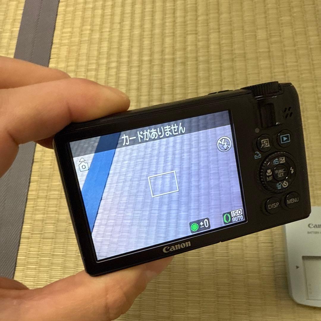 Canon S90 コンパクトデジタルカメラ 本体とバッテリーチャージャー