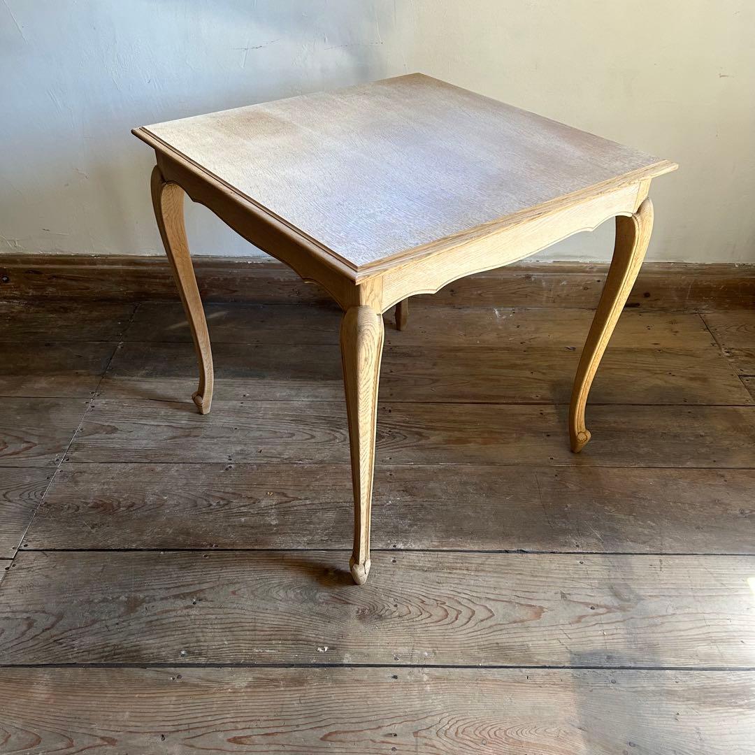 フランスアンティーク　ダイニングテーブル　スクエアテーブル　猫脚　剥離　正方形