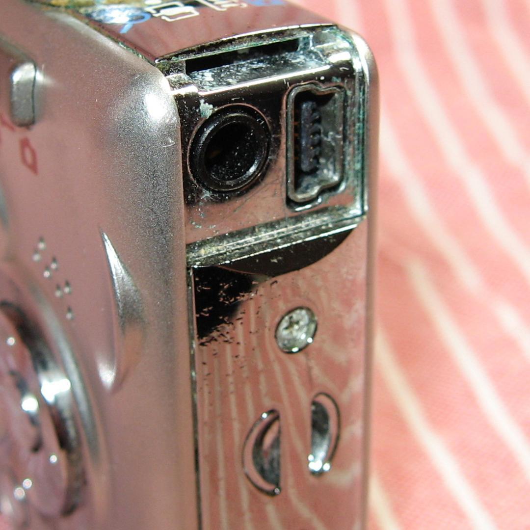 作例あり 小さなコンデジの優等生　CANON IXY DIGITAL 50