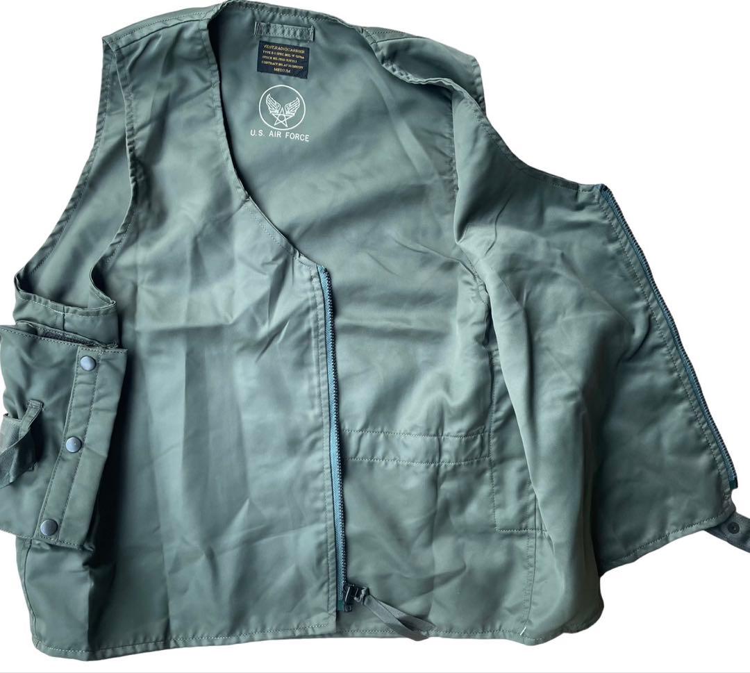 米陸軍航空隊E-1ラジオベストLサイズセージグリーンからー復刻未使用品