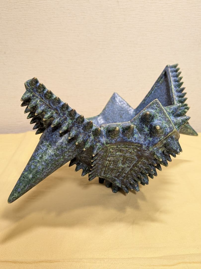 古賀崇洋　頬鎧盃　新造形　青銅　共箱