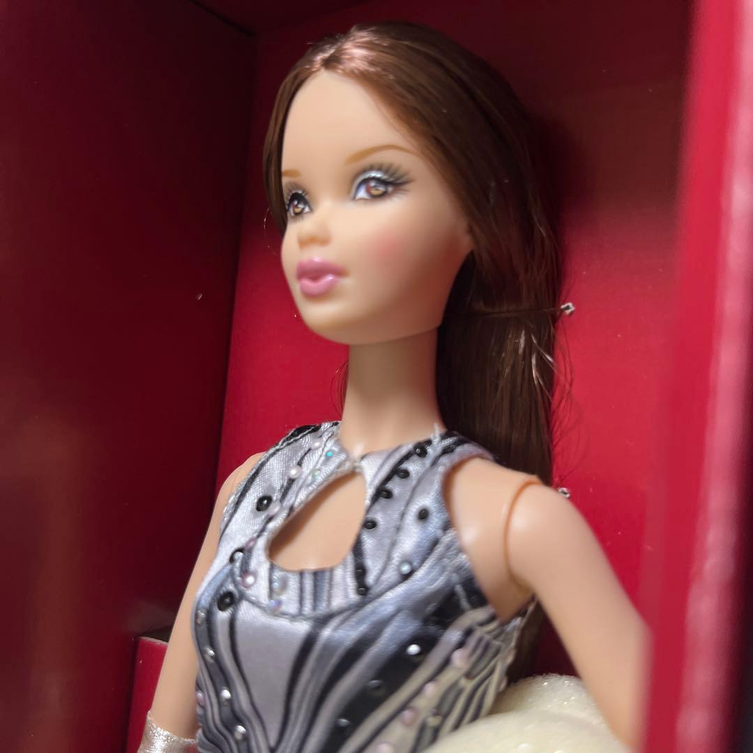 超レア未使用非売保管品 Barbie 安室奈美恵 ヴィダルサスーン 限定300体