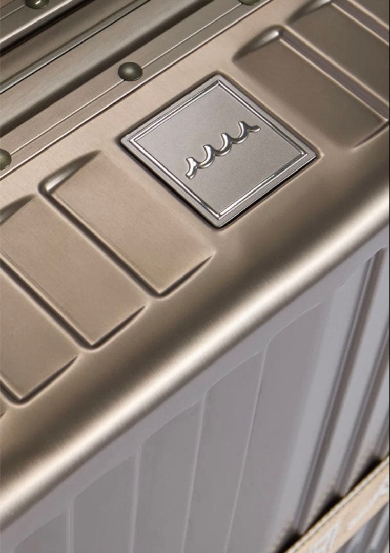 MUTA ブラウン ストライプ 38L中型キャリーケース　2026