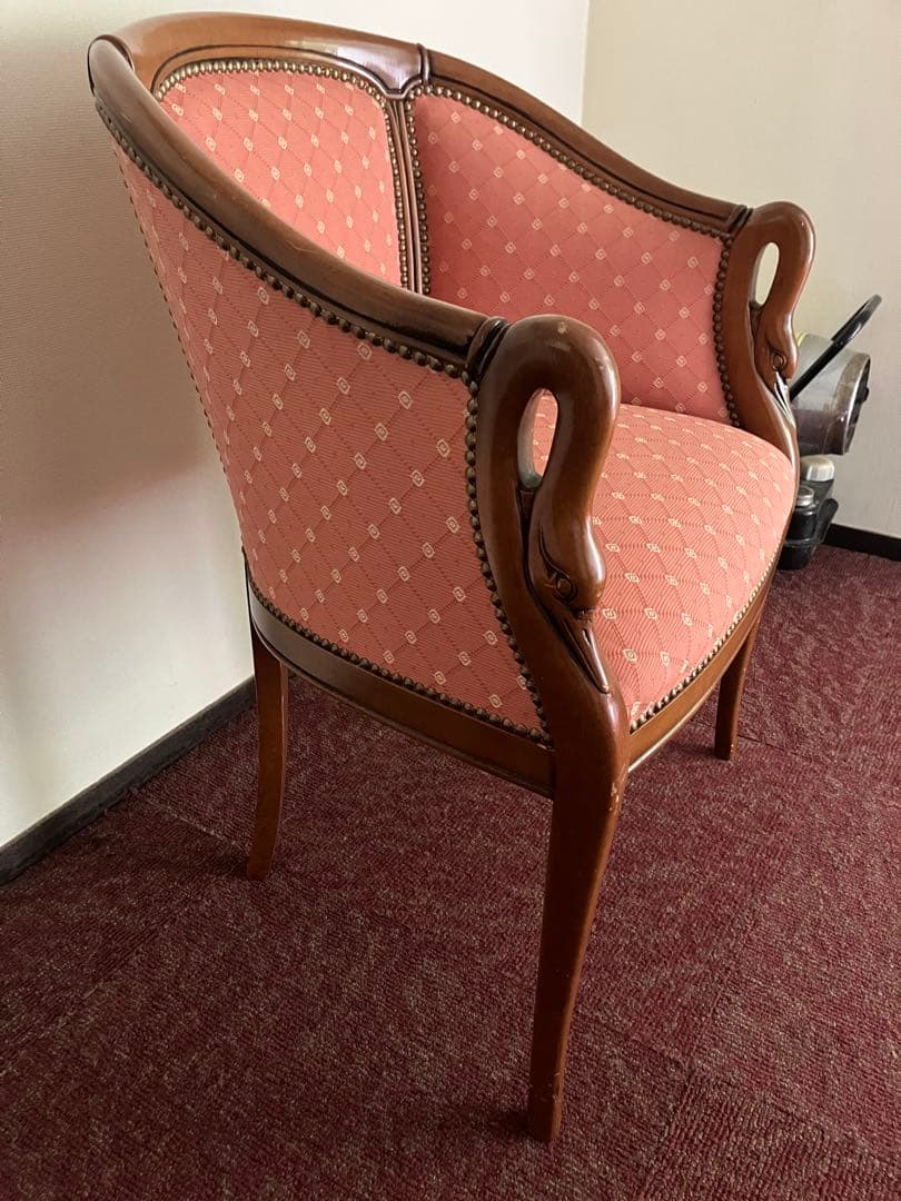 イタリア製 ハンドメイド 1人掛けクラシックチェア 布張り