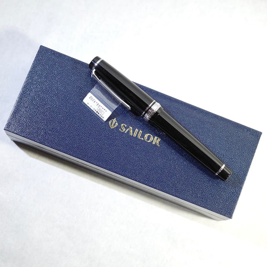 セーラー万年筆 プロフェッショナルギア 銀 万年筆