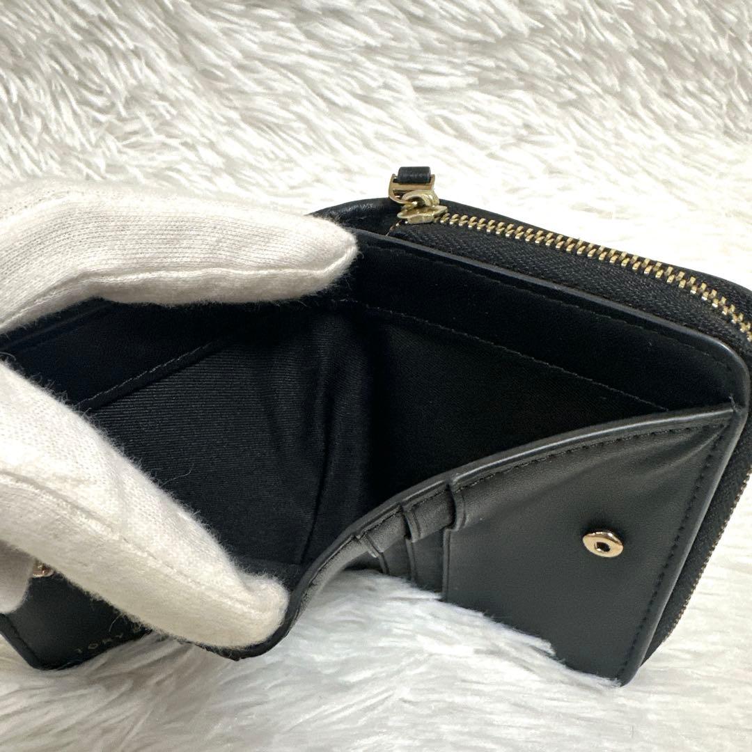 極美品　トリーバーチ　キラ　シェブロン　バイフォールド　ウォレット　黒