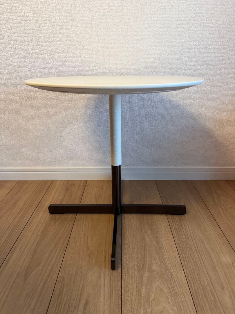 ポルトローナフラウ　サイドテーブル