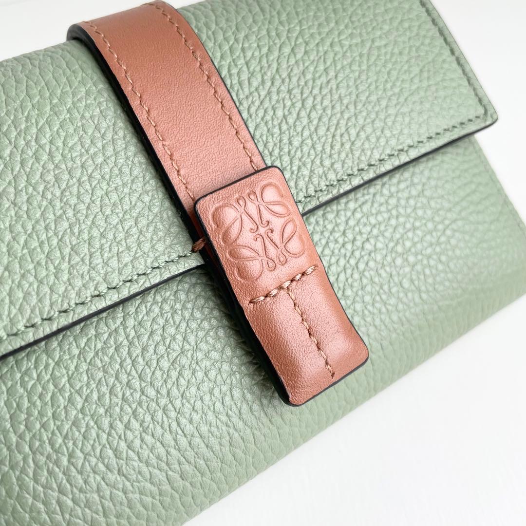 LOEWE ロエベ 三つ折り財布 バーティカル ウォレット グリーン ほぼ新品