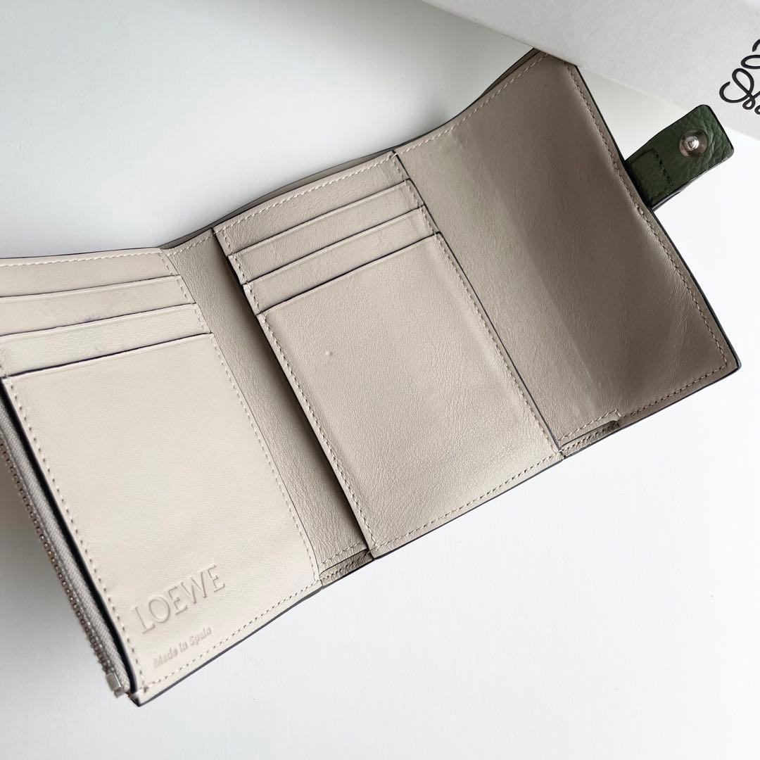 LOEWE ロエベ 三つ折り財布 バーティカル ウォレット グリーン ほぼ新品