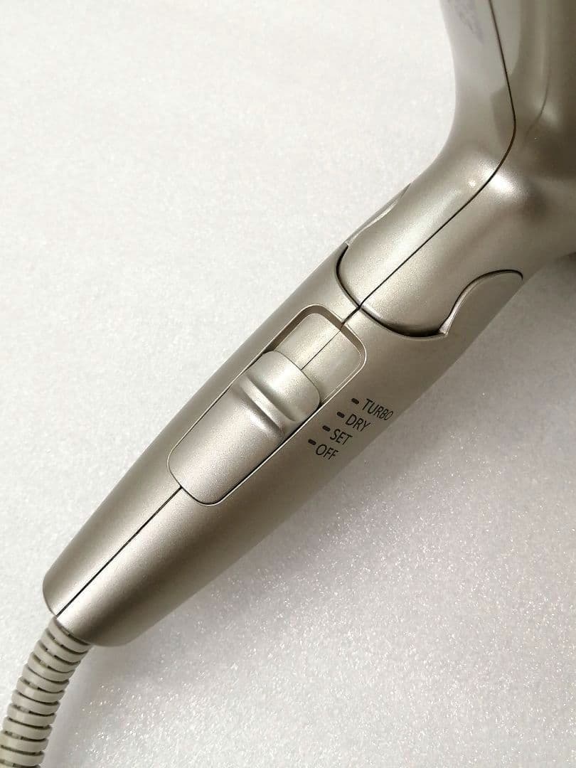 21年製 PANASONIC　パナソニックドライヤー　EH-NA9G　26