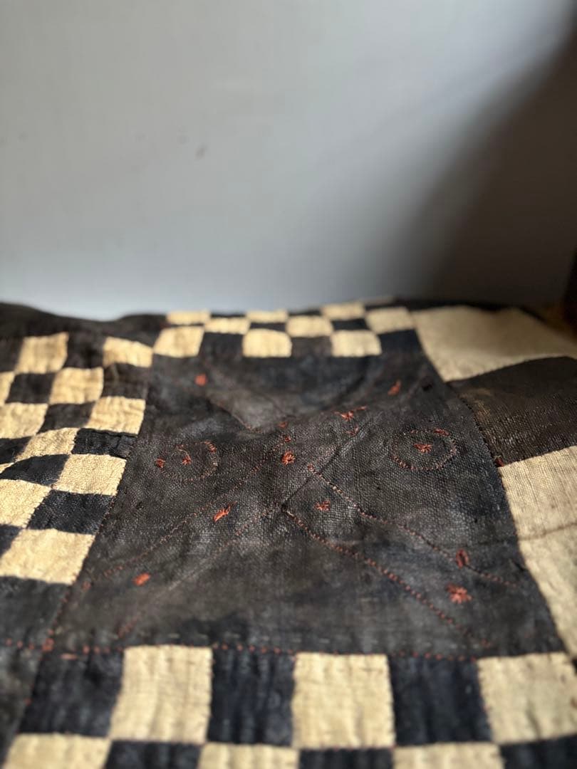 545 アフリカヴィンテージ クバ王国 プショング族 マフェル 王族衣装 市松