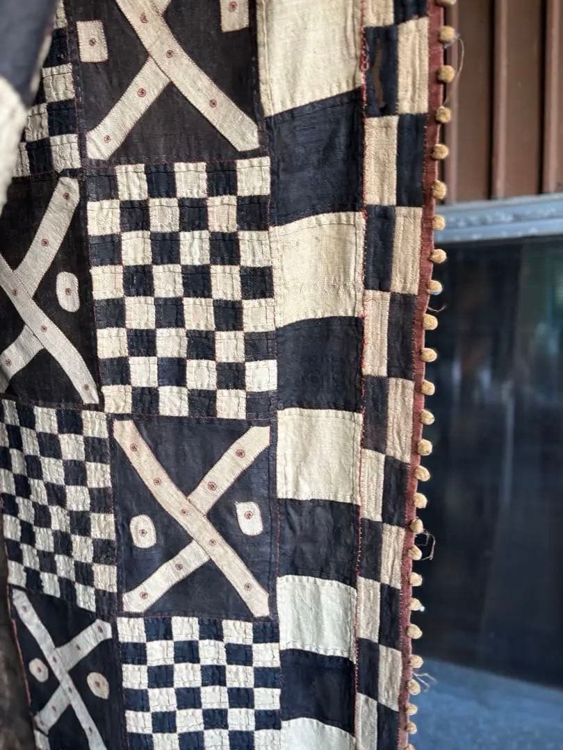 545 アフリカヴィンテージ クバ王国 プショング族 マフェル 王族衣装 市松