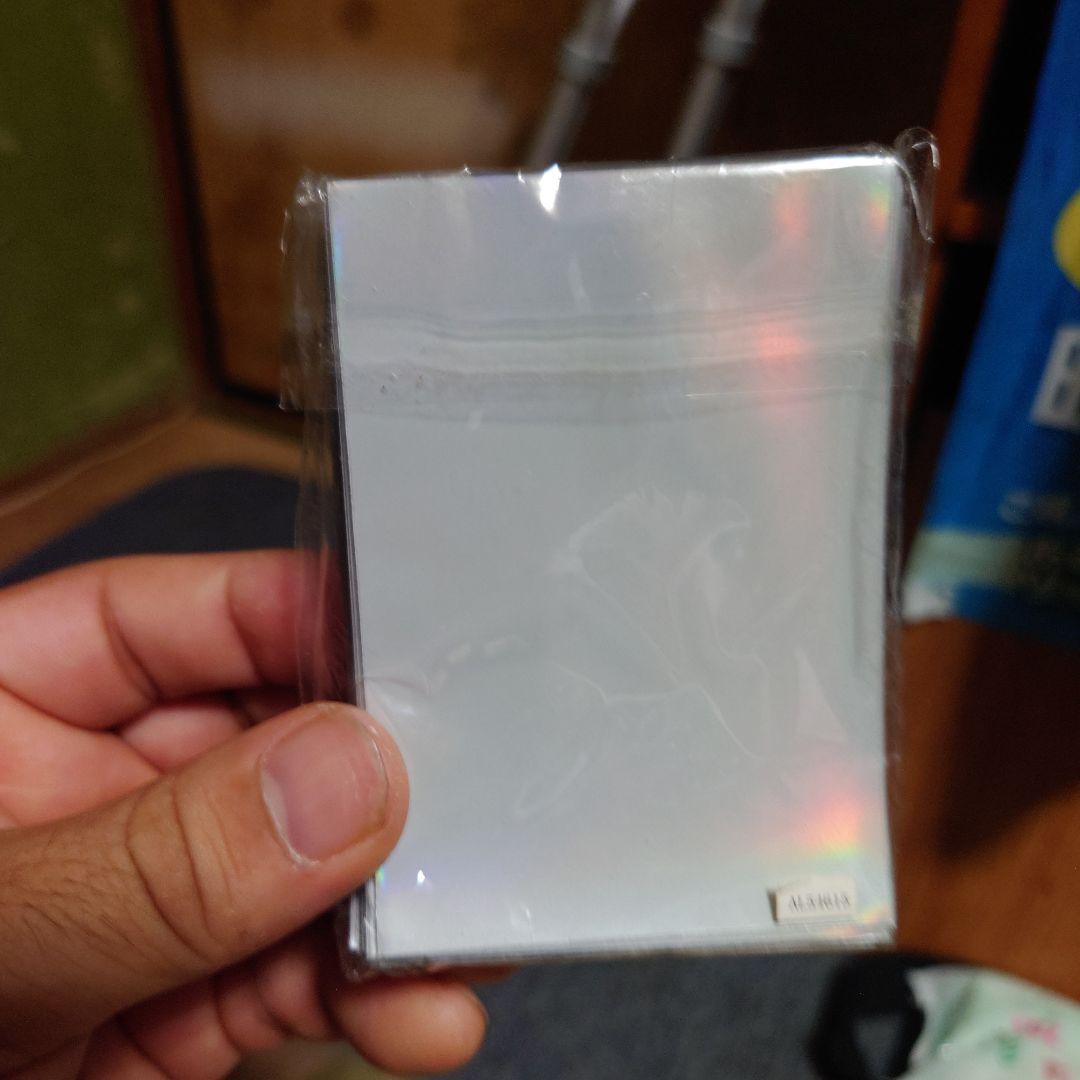 遊戯王 閃光の波動 初期ロゴ スリーブ 白　　未開封　希少