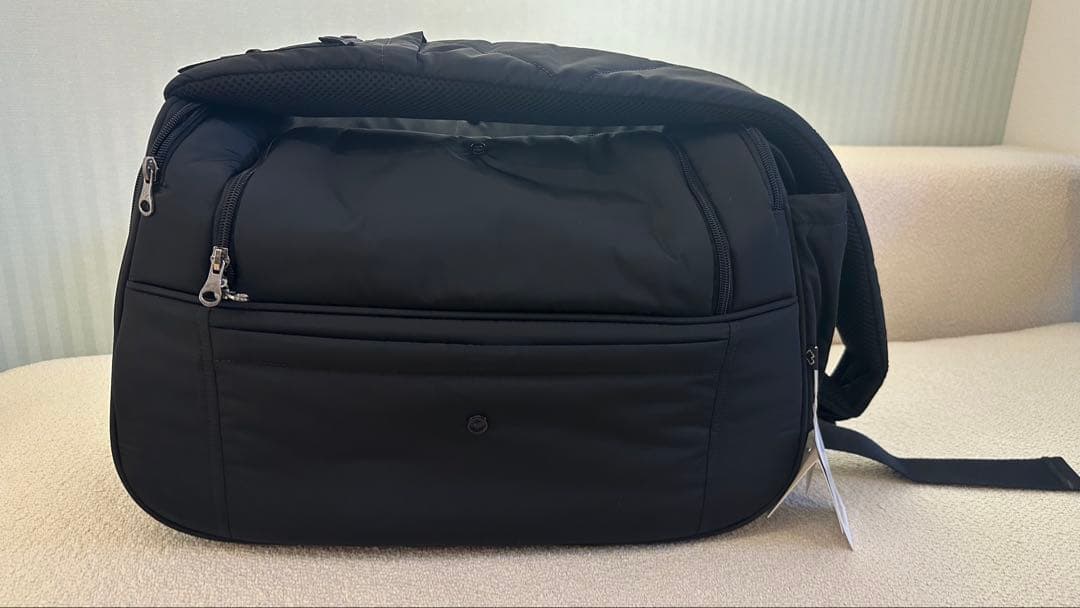 新品未使用！6月末まで出品予定キャリーバッグ・スリングM（ブラック）SSOOOK