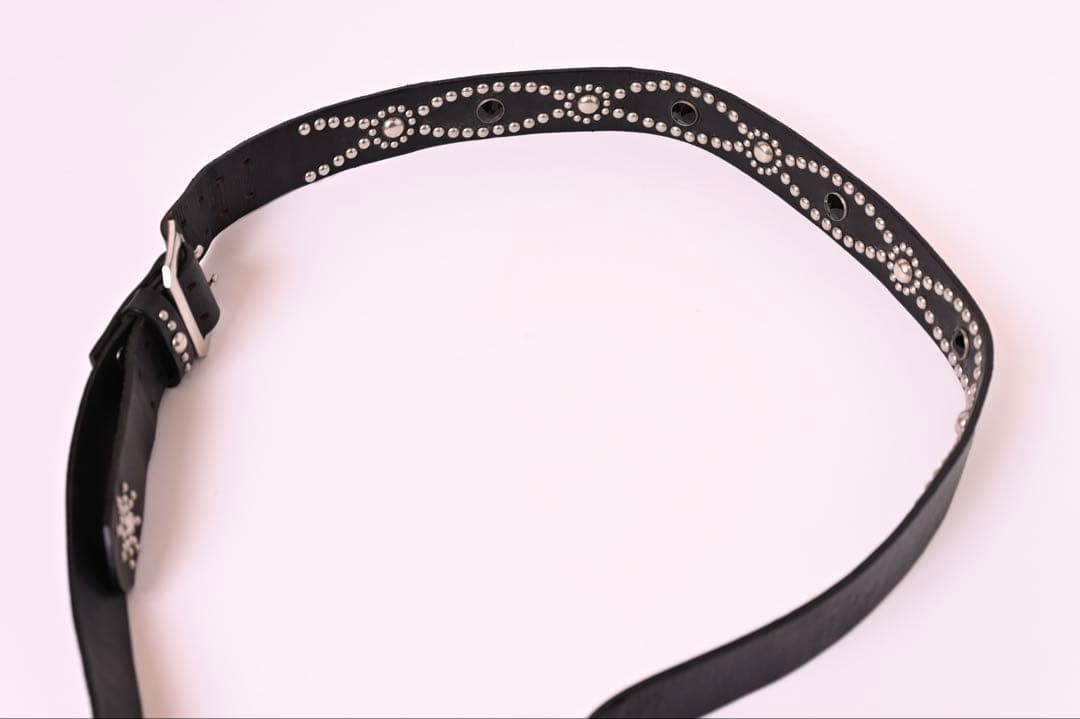 modern Pirates モダンパイレーツ レザースタッズギターストラップ