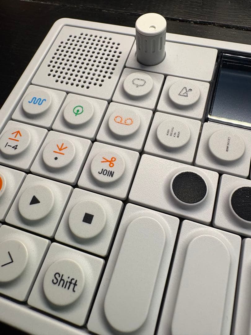 (人気のver.2) OP-1 teenage engineering