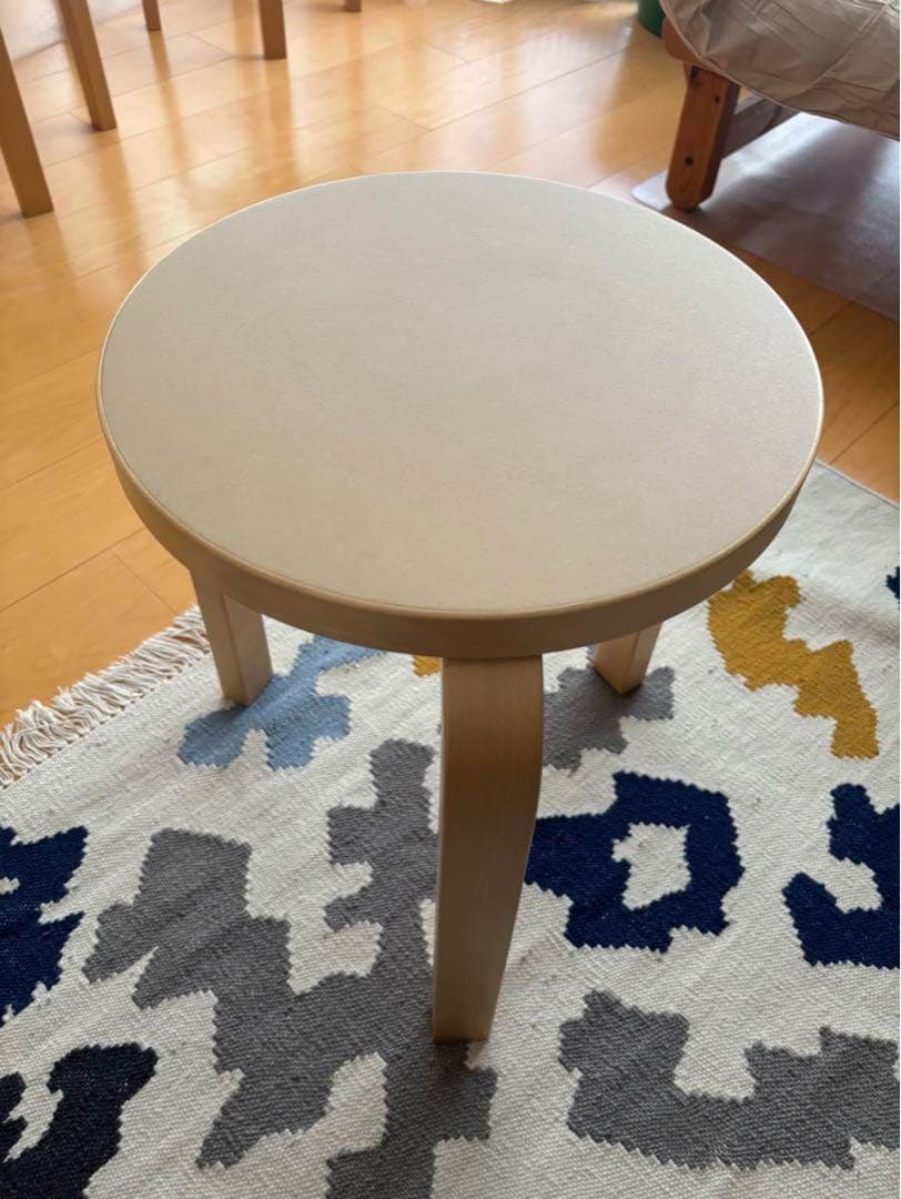 Artek Stool 60 3本脚 scope リノリウム アーモンド