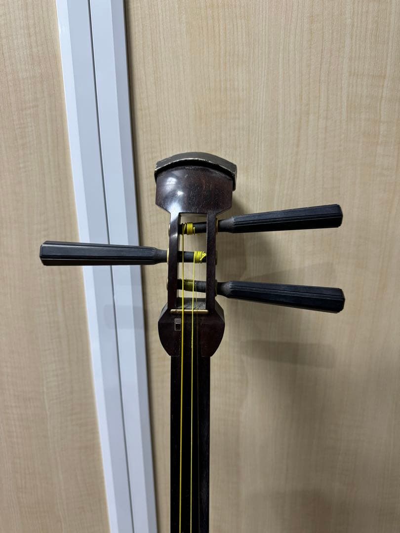 三味線 和楽器 弦楽器 紅木　紫檀　天然素材　ハードケース付き