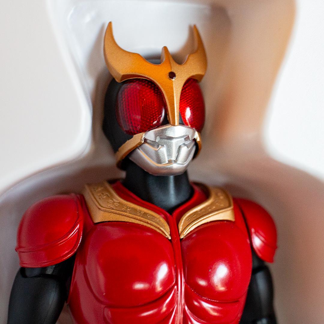 S.H.フィギュアーツ　真骨彫製法　仮面ライダークウガ&トライチェイサー2000