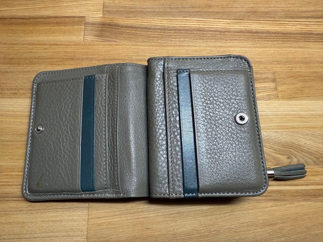 土屋鞄　クラルテ　フリンジスモールウォレット　二つ折り財布　アッシュグレー