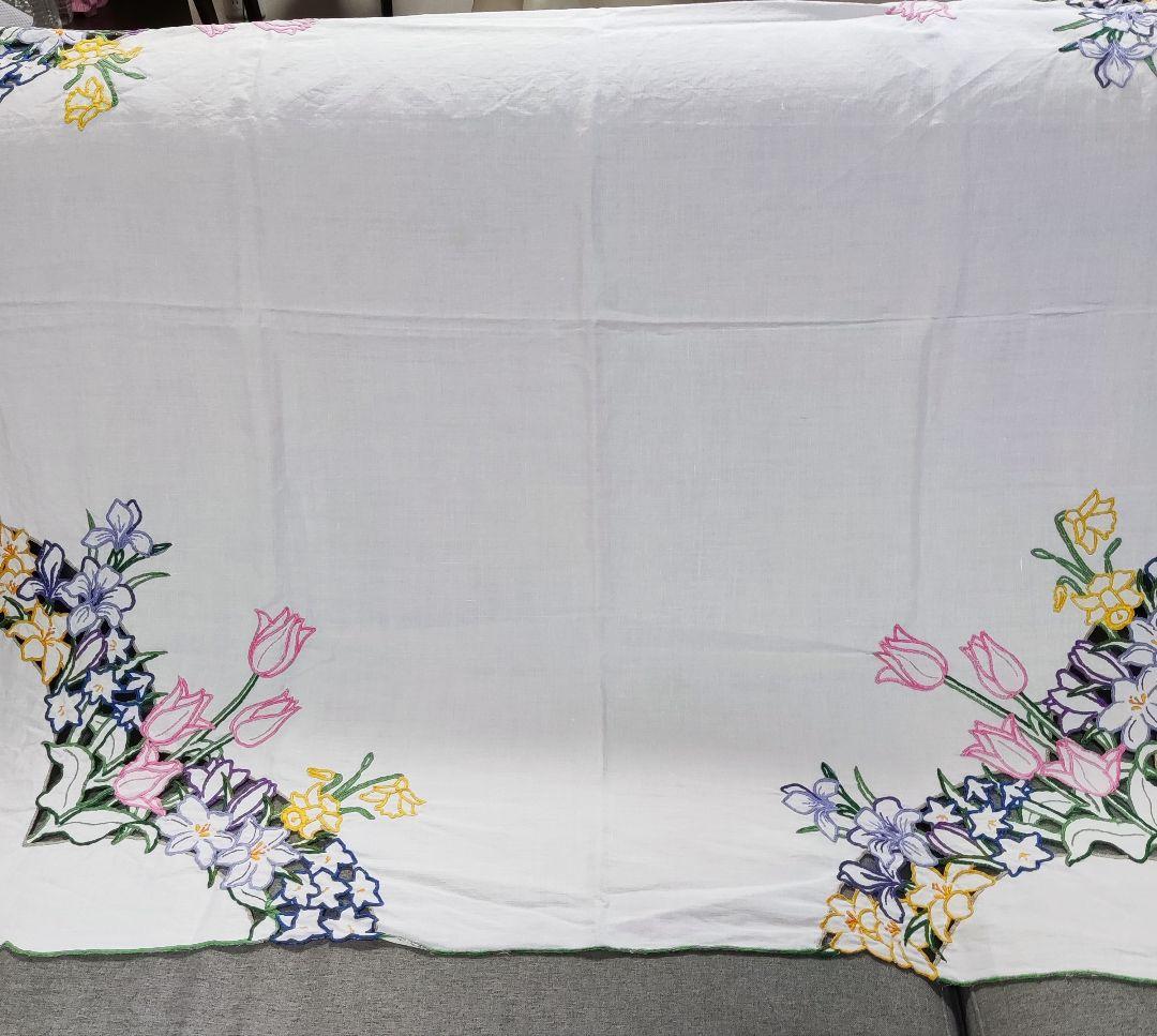 イギリス　テーブルクロス　クロス　目隠しクロス　刺繍