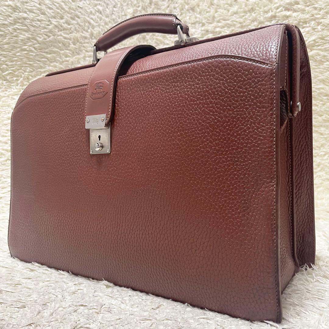 【美品/大容量】バーバリー　ダレスバッグ　レザー　茶　ノバチェック　ロゴ金具