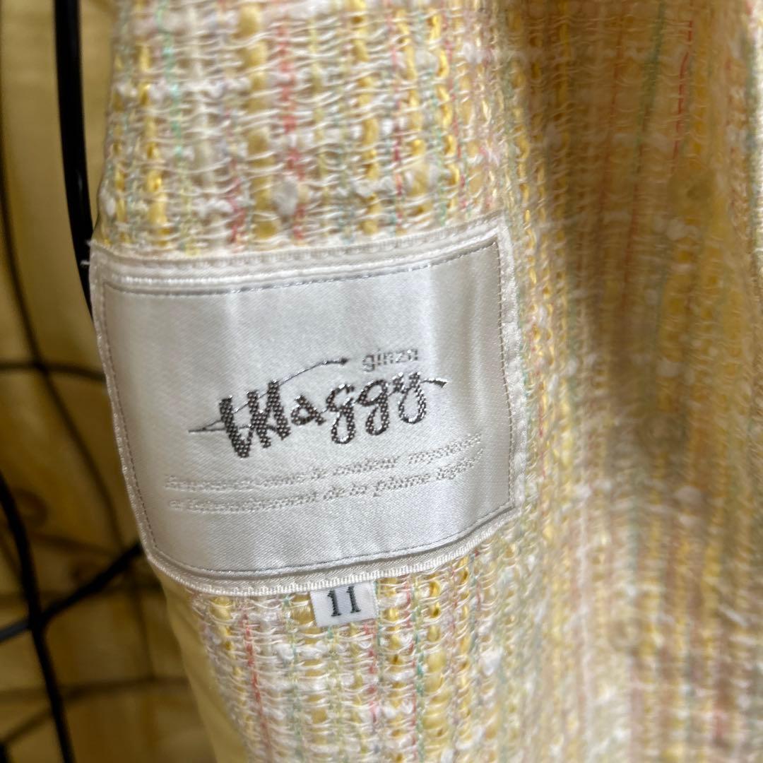 マギーのクリーム系高級ツイードスーツ