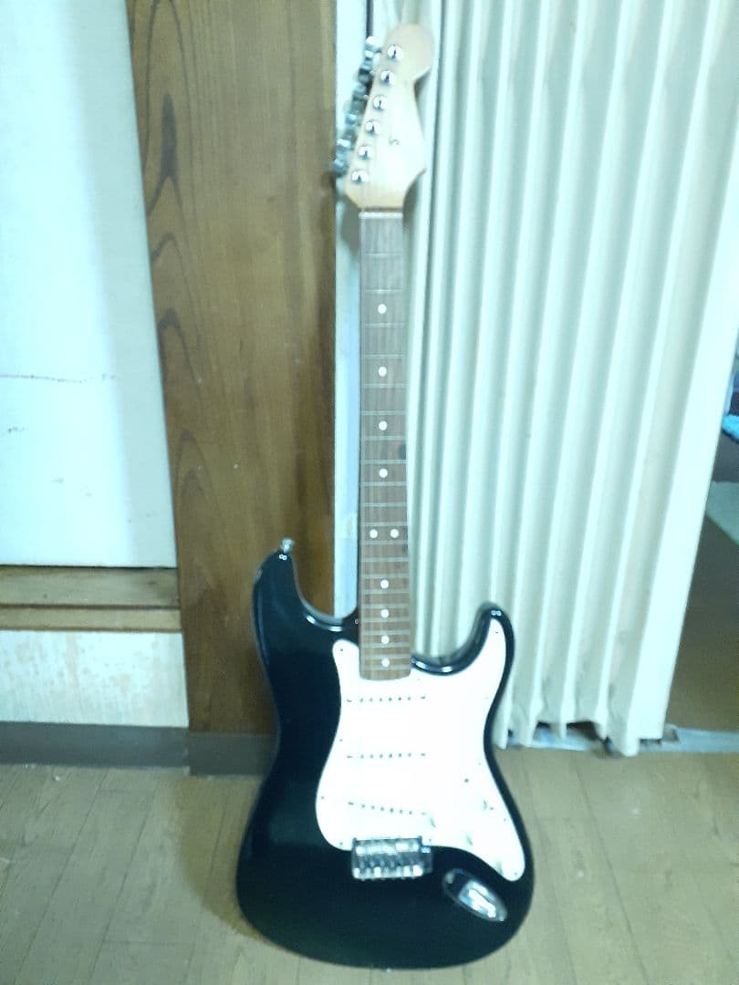 Fender Stratocaster フェンダー エレキギター