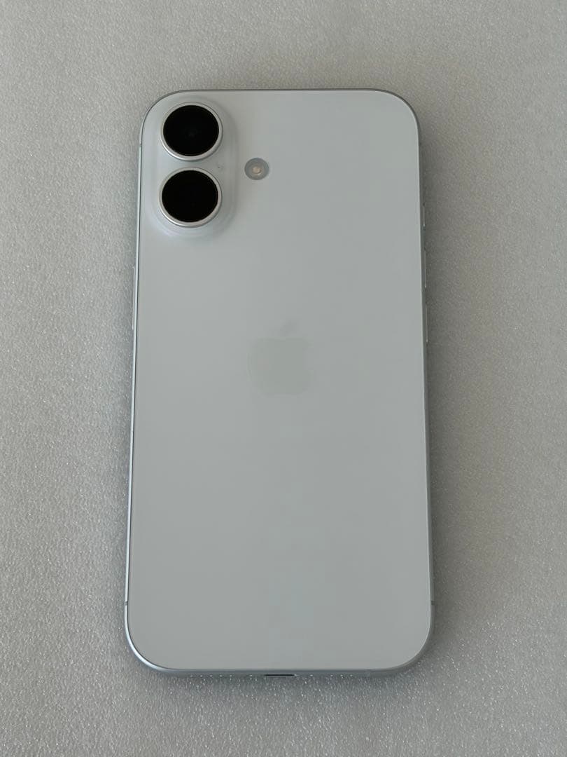 ぶっちよ　超美品　超絶お得　iPhone16本体のみ　てんこ盛りおまけ付き