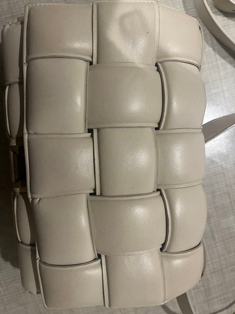 BOTTEGA VENETA パデットカセット　正規品※破損あり