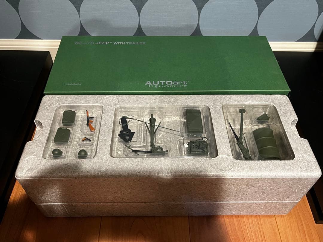 値下げオートアートWillys Jeep 1/18 ジープミニカートレーラー
